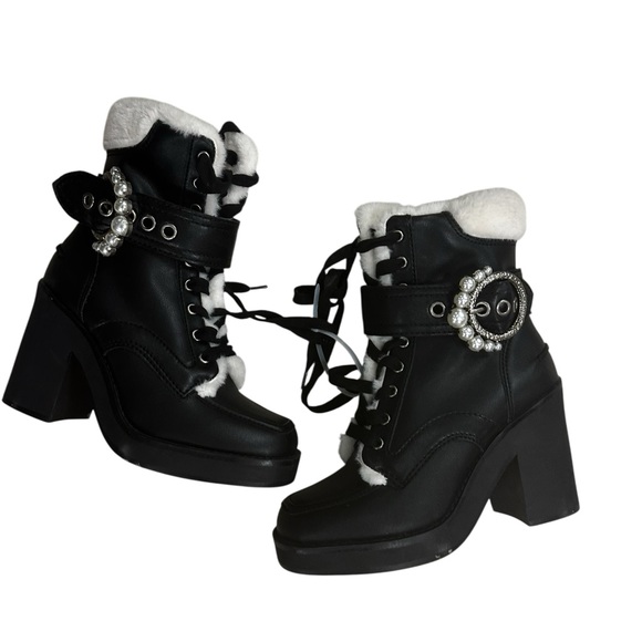 Karl Lagerfeld Paris Dottie Faux Fur Block Heel Leather Booties Size 7 - Picture 2 of 12